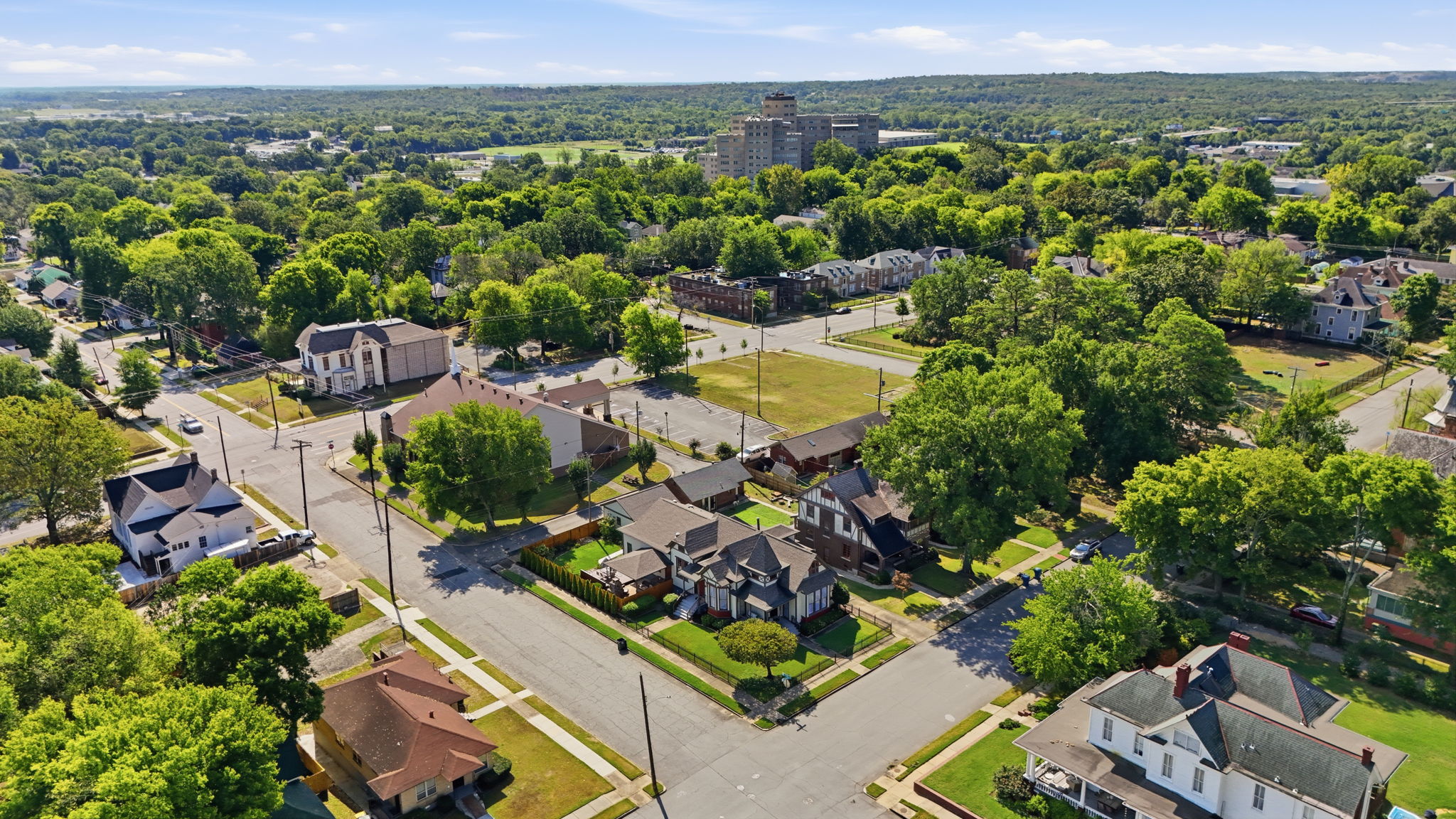 Aerial view of the property and Quapaw Quarter, view 1