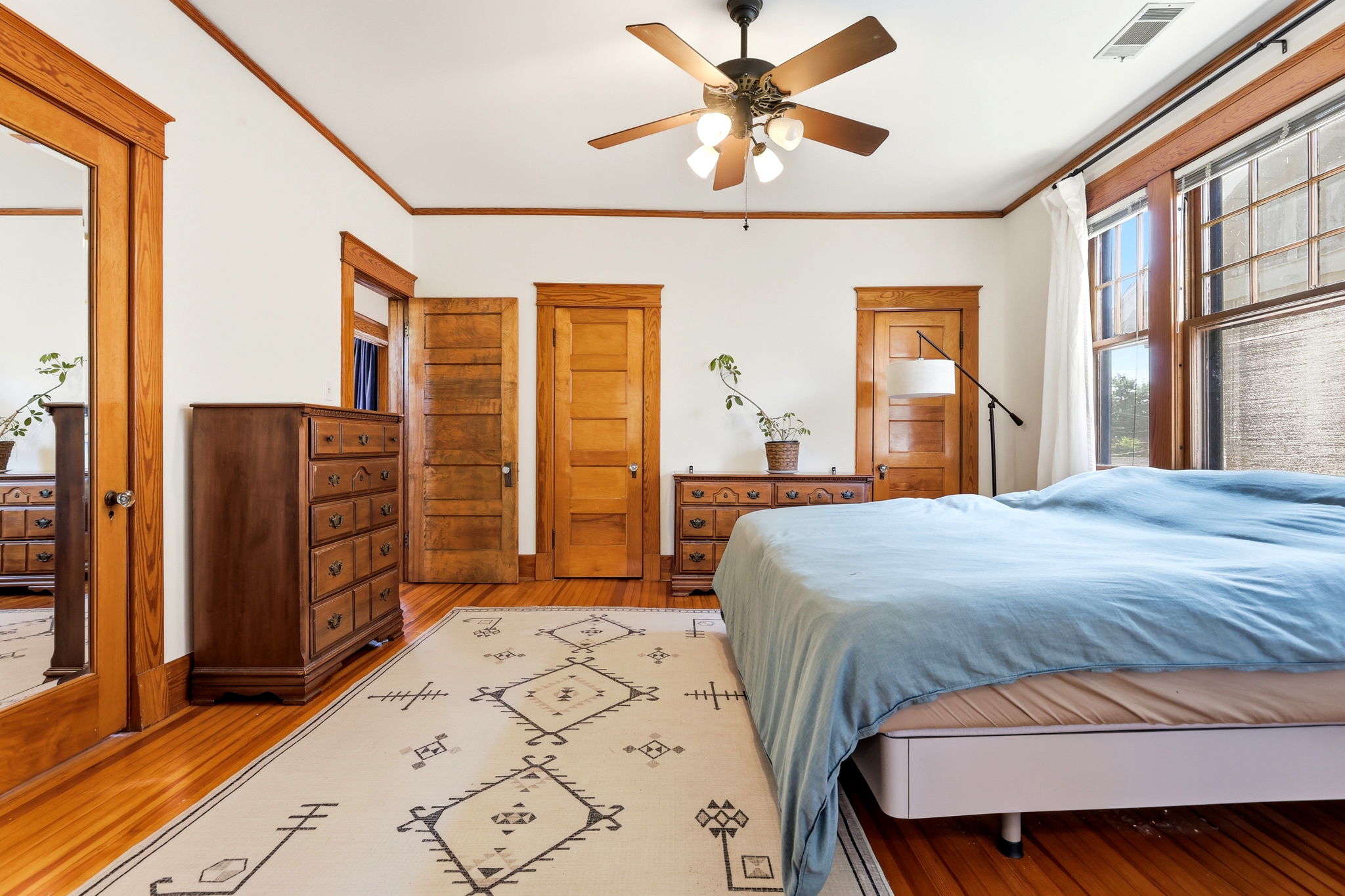 Primary bedroom, view 3