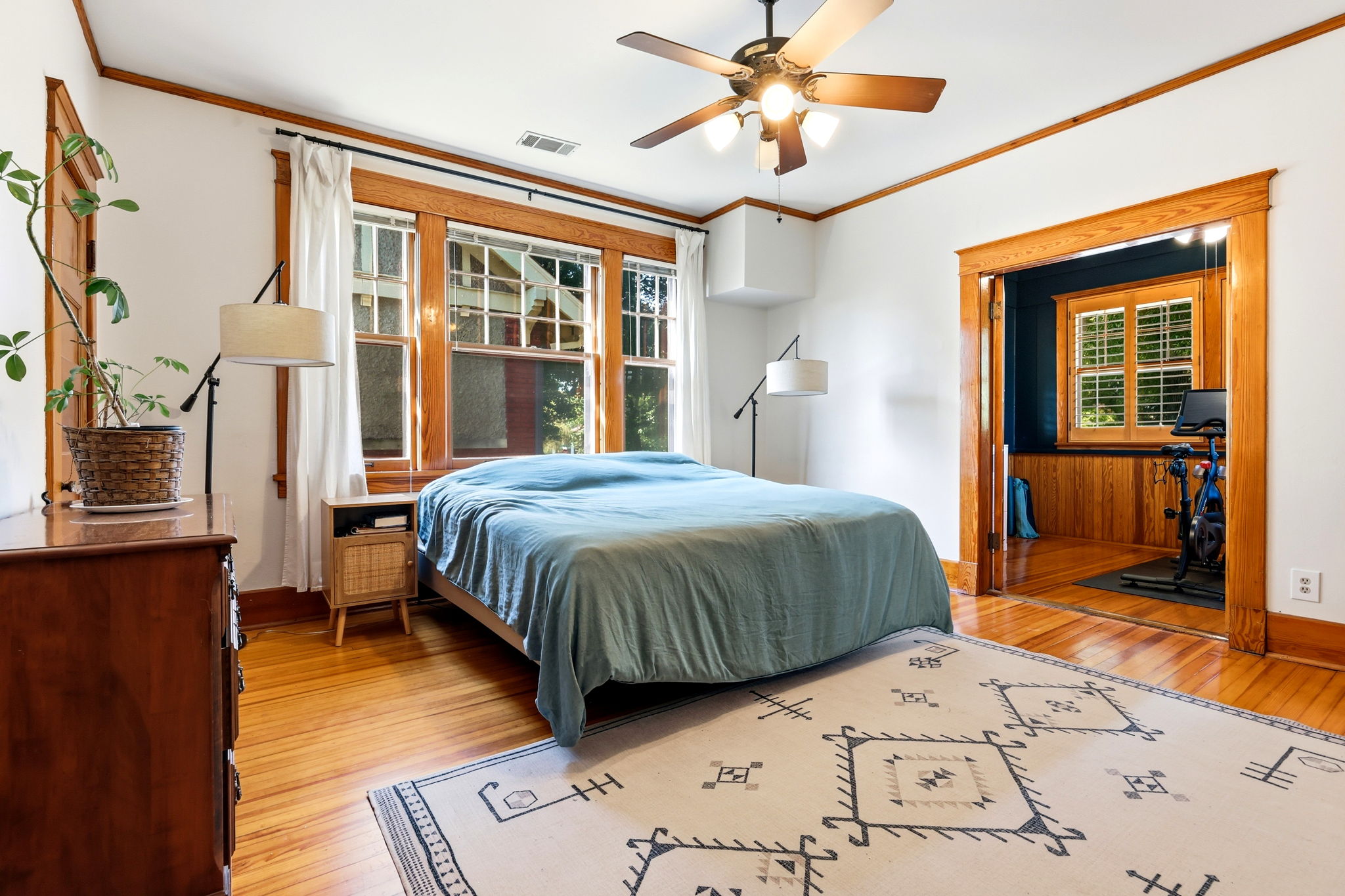 Primary bedroom, view 1